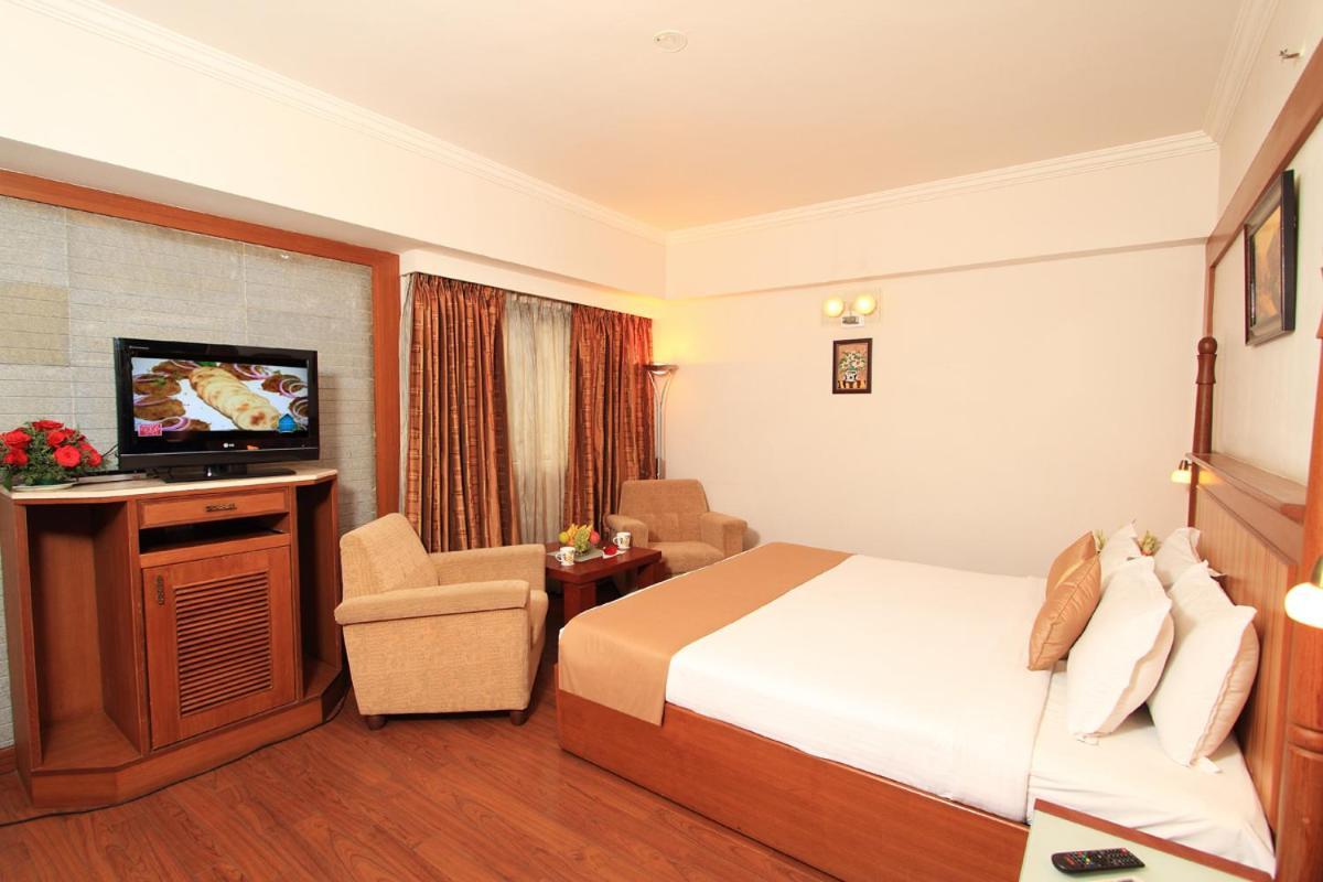 Parijatha Gateway Hotel Bangalore Buitenkant foto