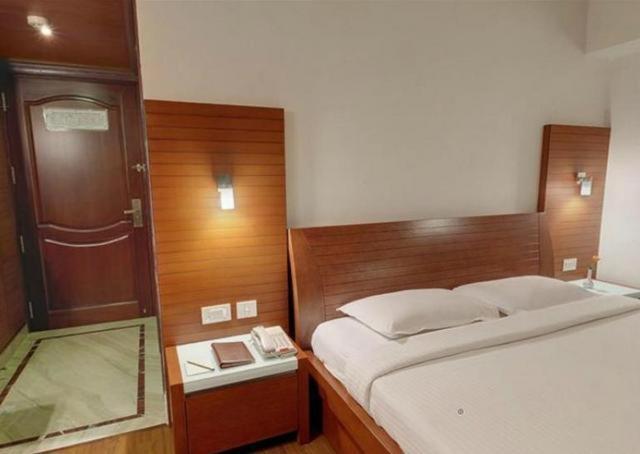 Parijatha Gateway Hotel Bangalore Kamer foto