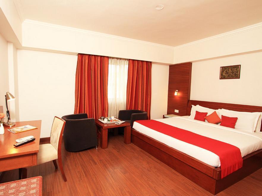 Parijatha Gateway Hotel Bangalore Buitenkant foto