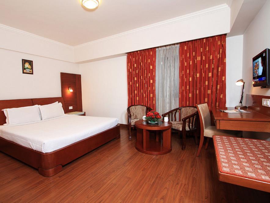 Parijatha Gateway Hotel Bangalore Buitenkant foto